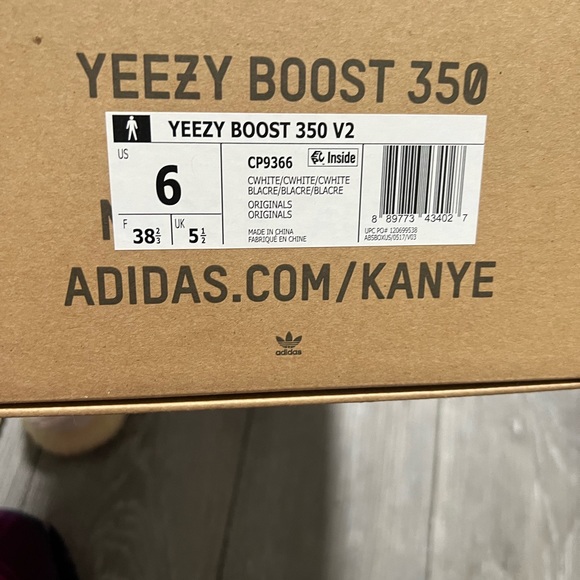 Yeezy - Picture 3 of 3
